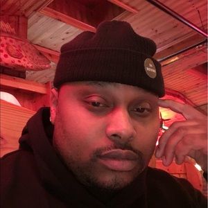 Meet your Posher, Markis